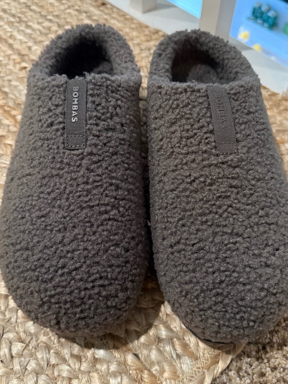 Men’s Cozy Sherpa Slip-On Shoes in Dark Gray